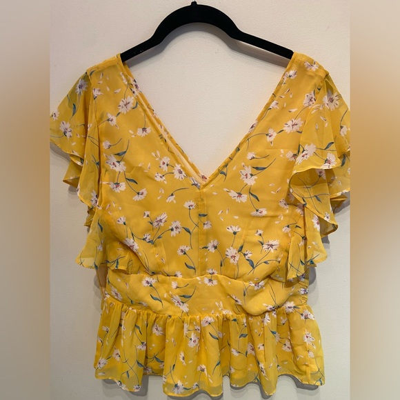 Design Lab Floral Blouse - Picture 2 of 4